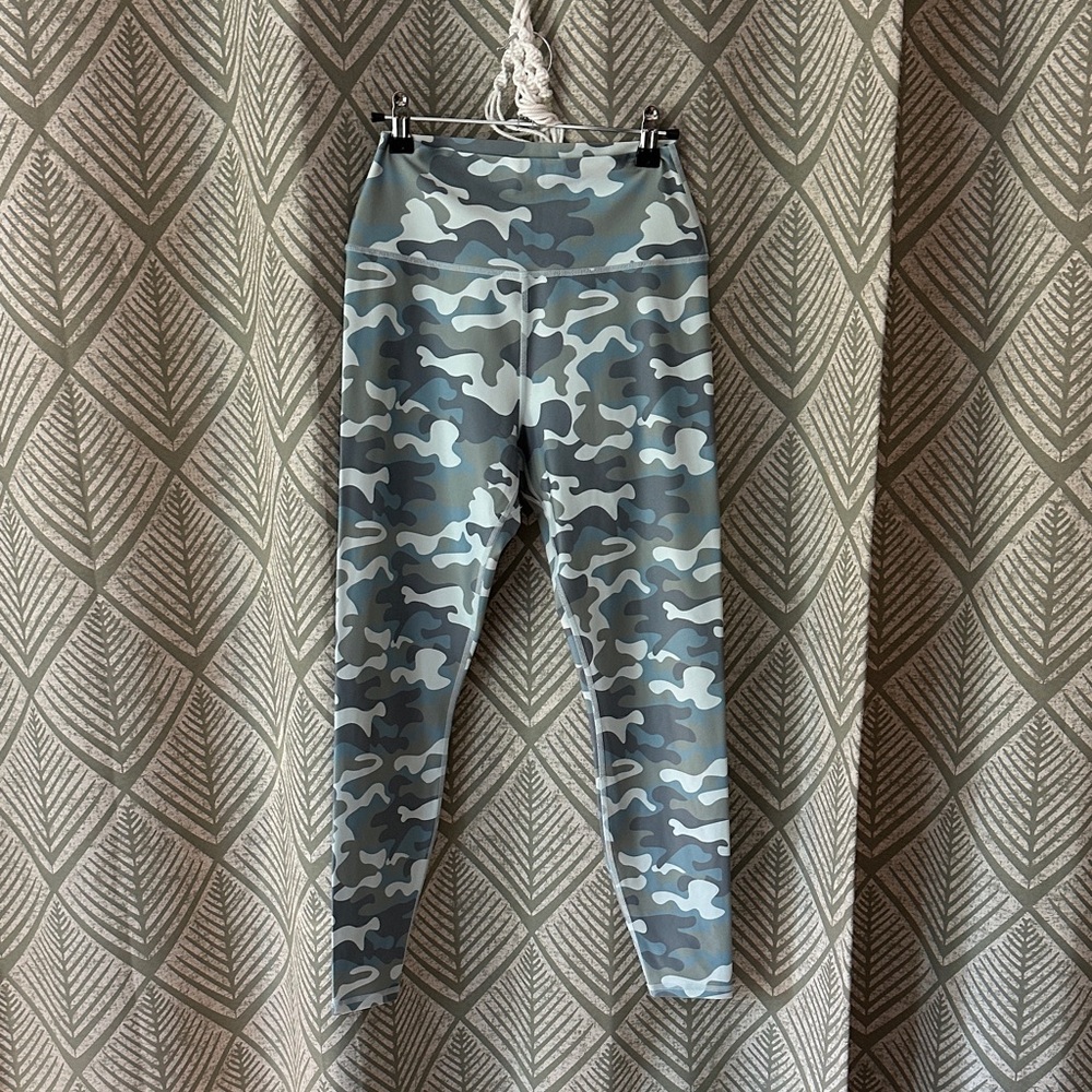 EUC Spiritual Gangster Camo Intent Blue Green Grey Camouflage Leggings